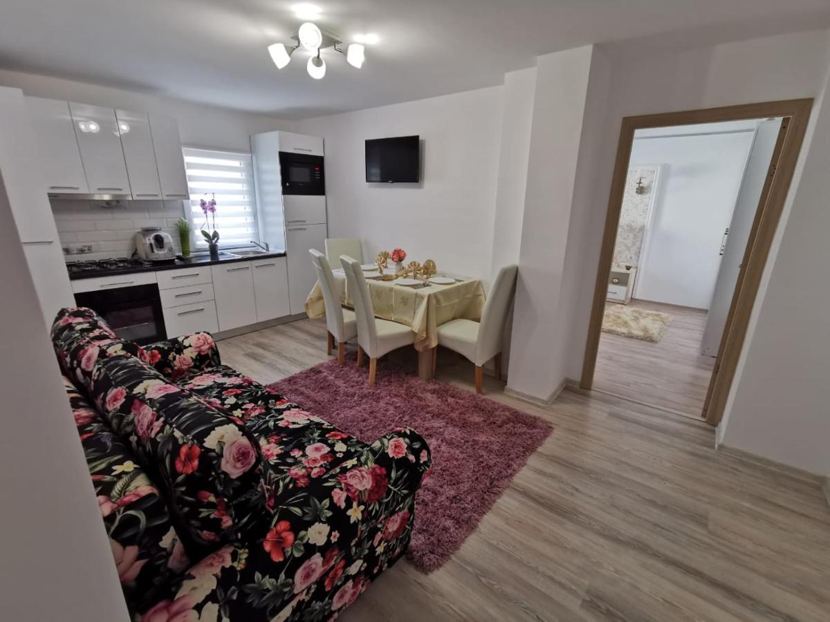 Apartament Gold Luxury Tîrgu Ocna Exterior foto