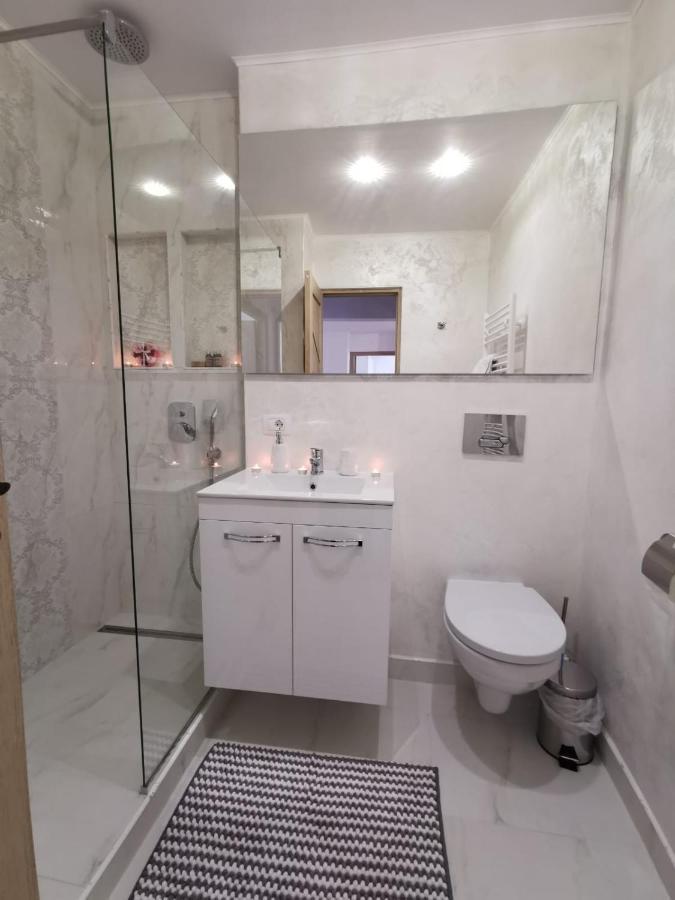 Apartament Gold Luxury Tîrgu Ocna Exterior foto