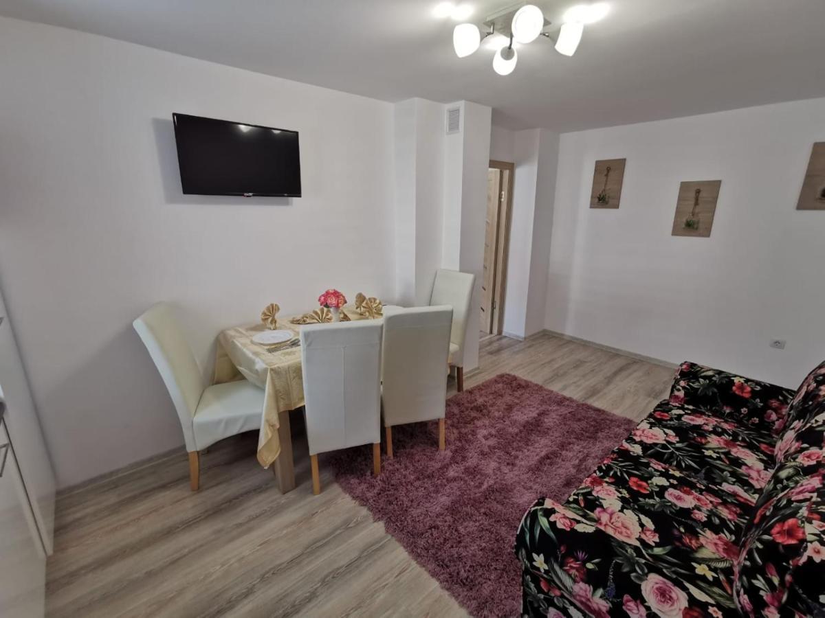 Apartament Gold Luxury Tîrgu Ocna Exterior foto