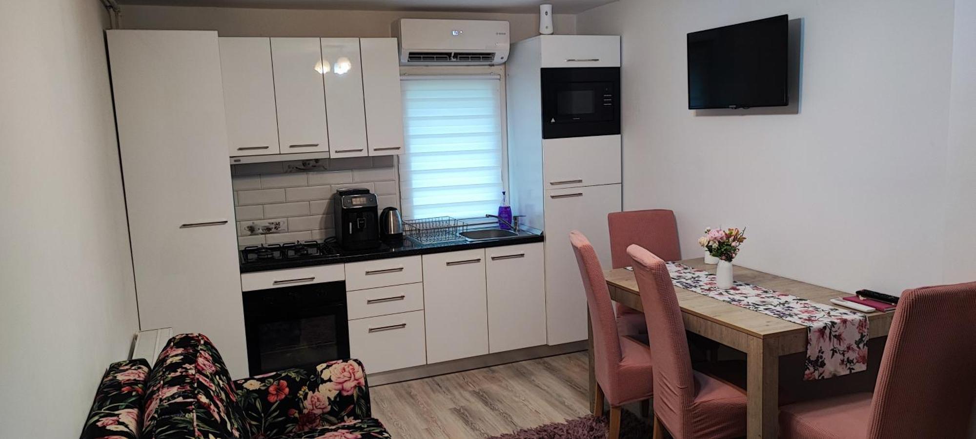 Apartament Gold Luxury Tîrgu Ocna Exterior foto